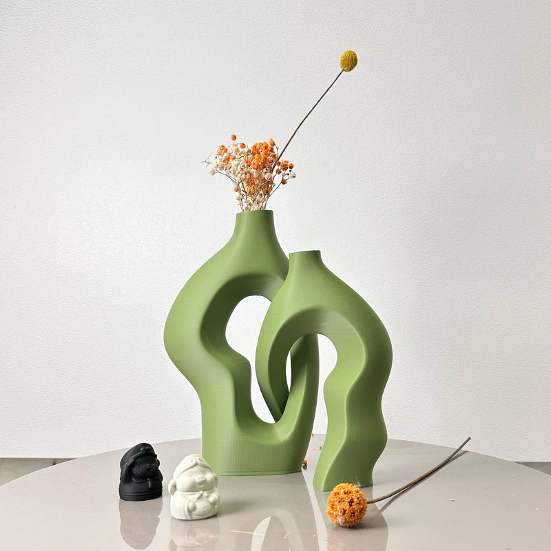 Manhattan Bay Vases
