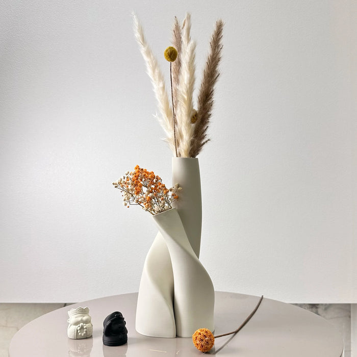 Nordique Twisted Vase
