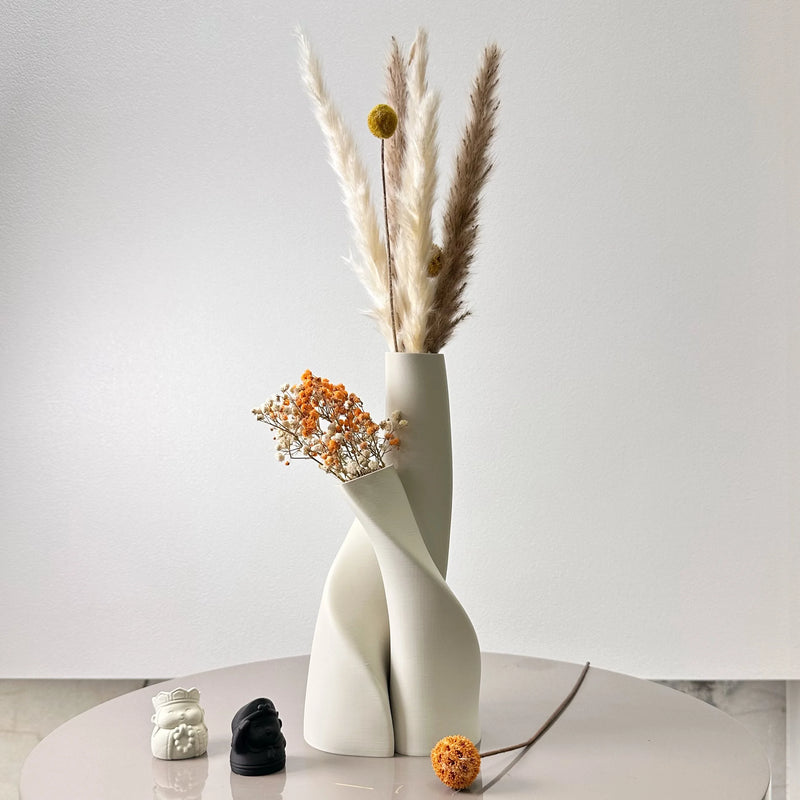 Nordique Twisted Vase