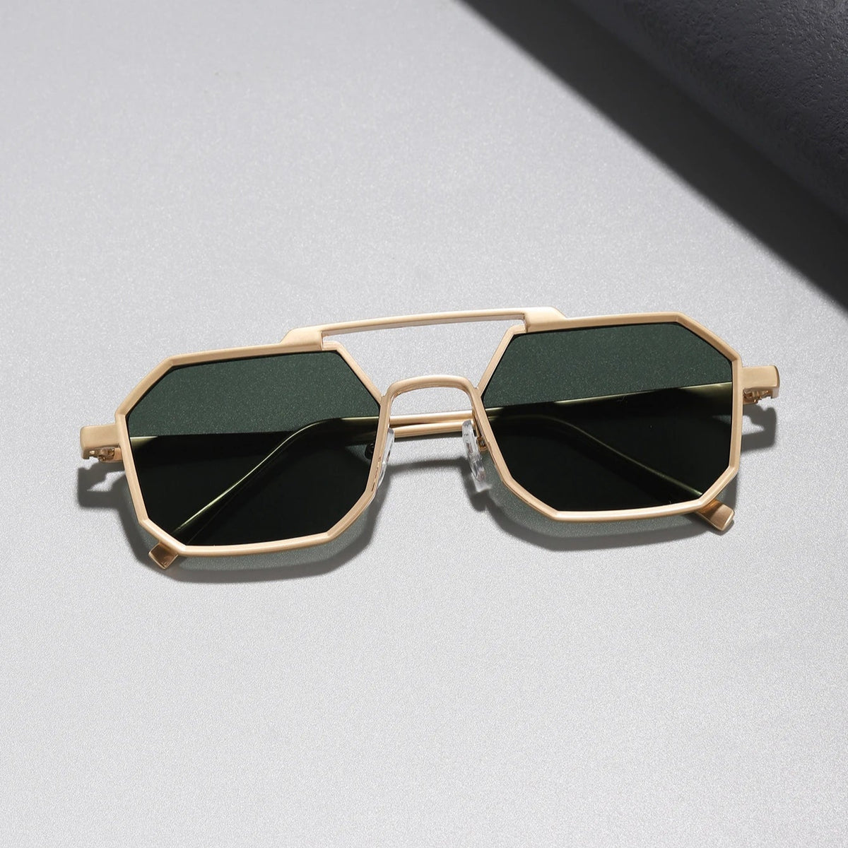 Embraer Bay Shades