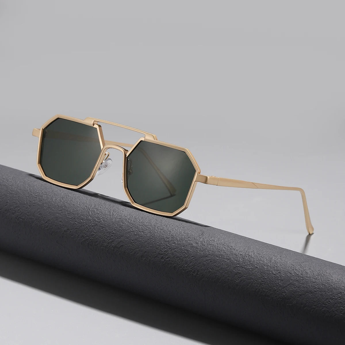 Embraer Bay Shades